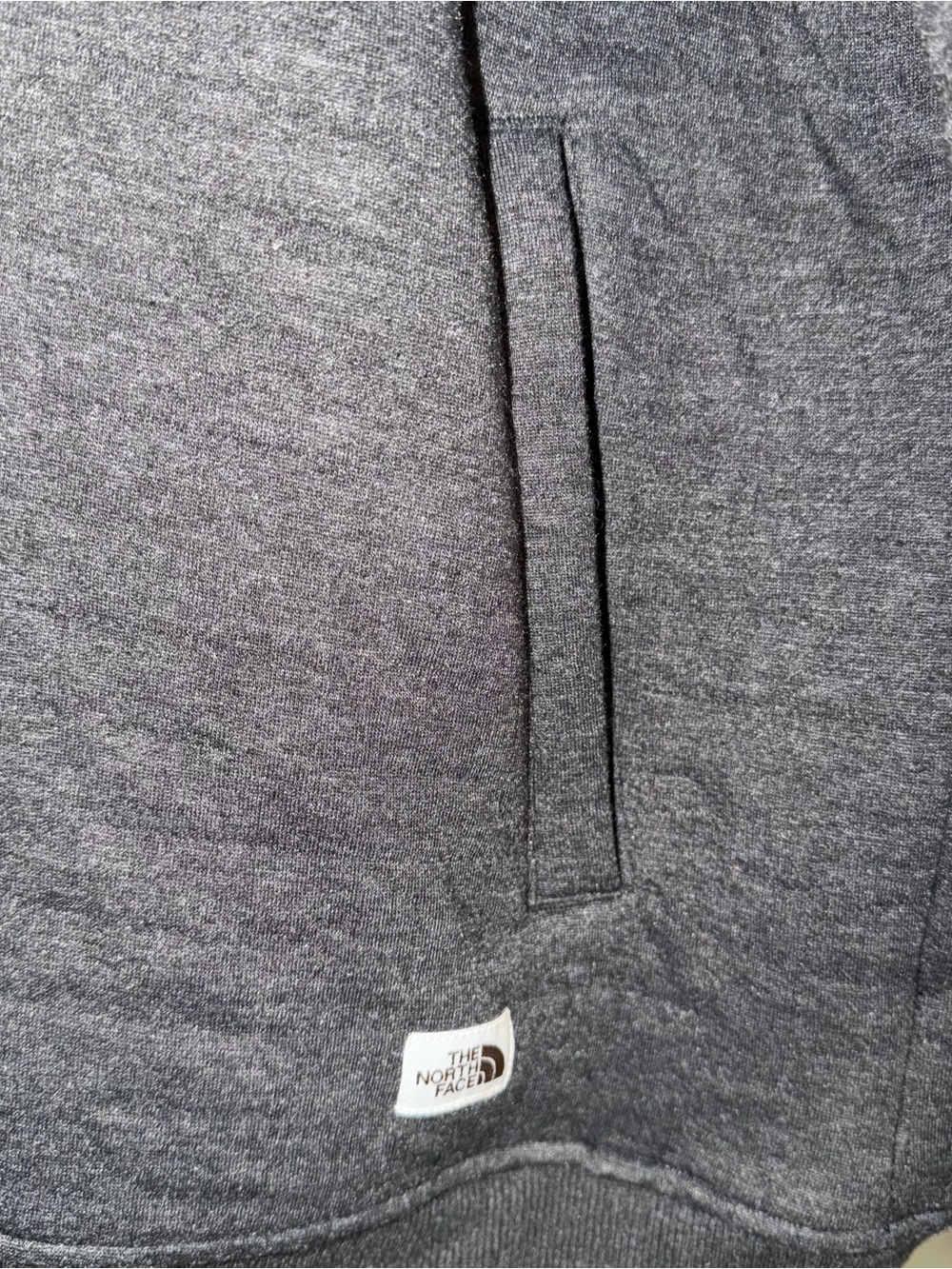 NWOT The North Face Charcoal Grey Quilted Quarter-Zip Pullover - Picture 4 of 5